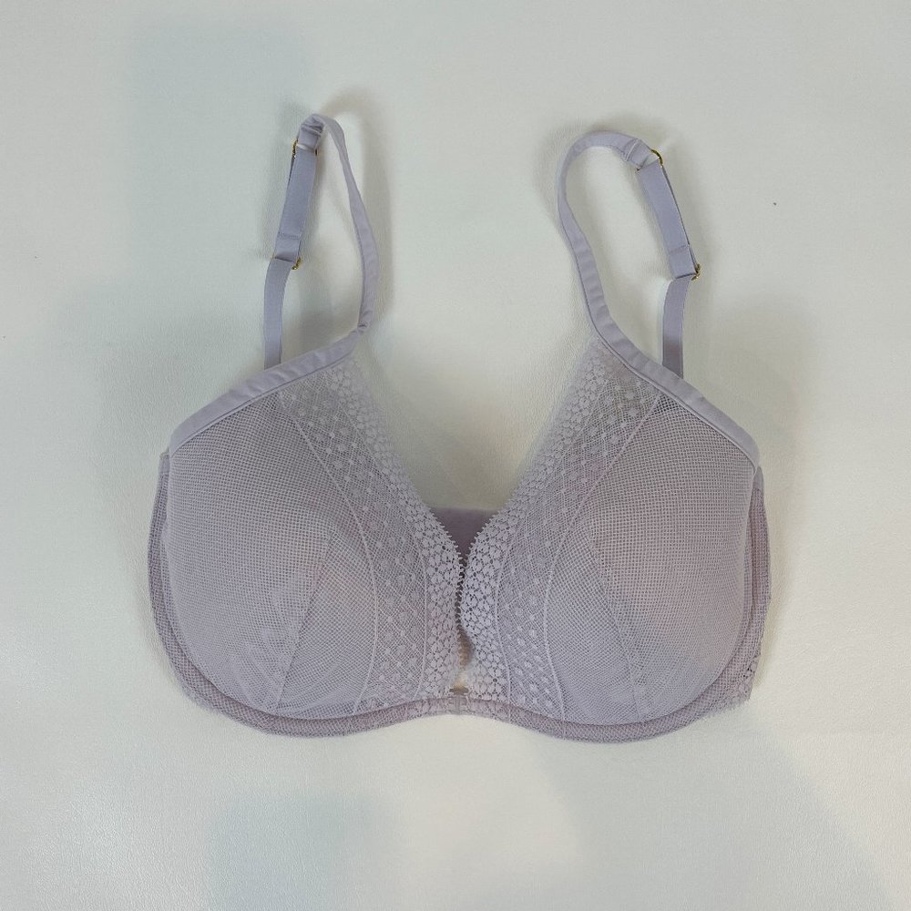 NWOT Victoria's Secret Bra 32DDD Incredible Plunge Lavender Lace